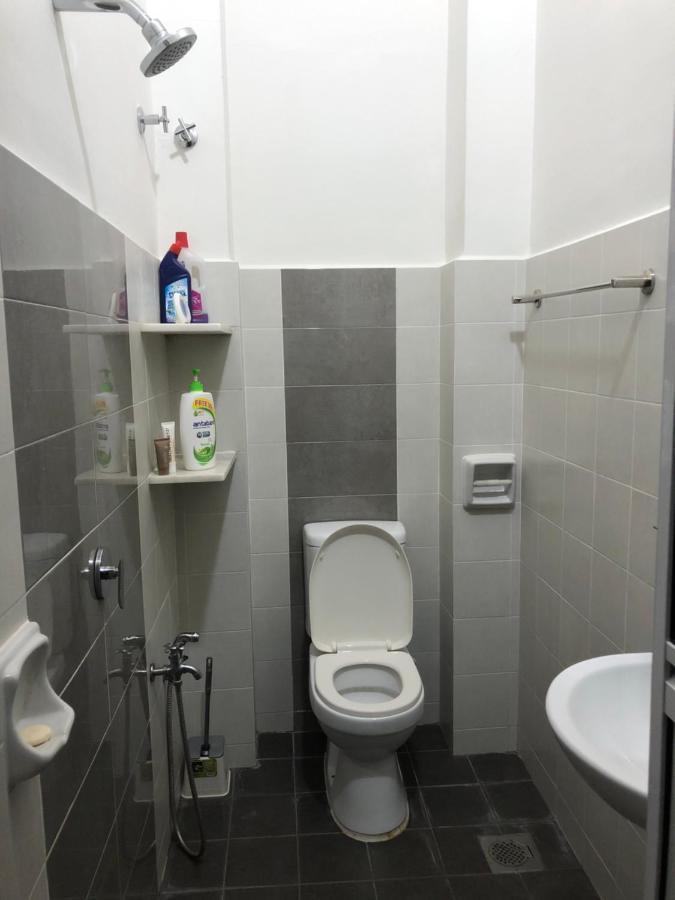 Evergreen 1 Homestay Куантан Экстерьер фото