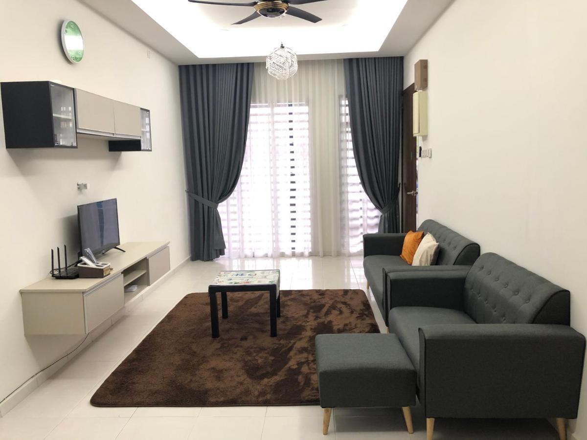 Evergreen 1 Homestay Куантан Экстерьер фото