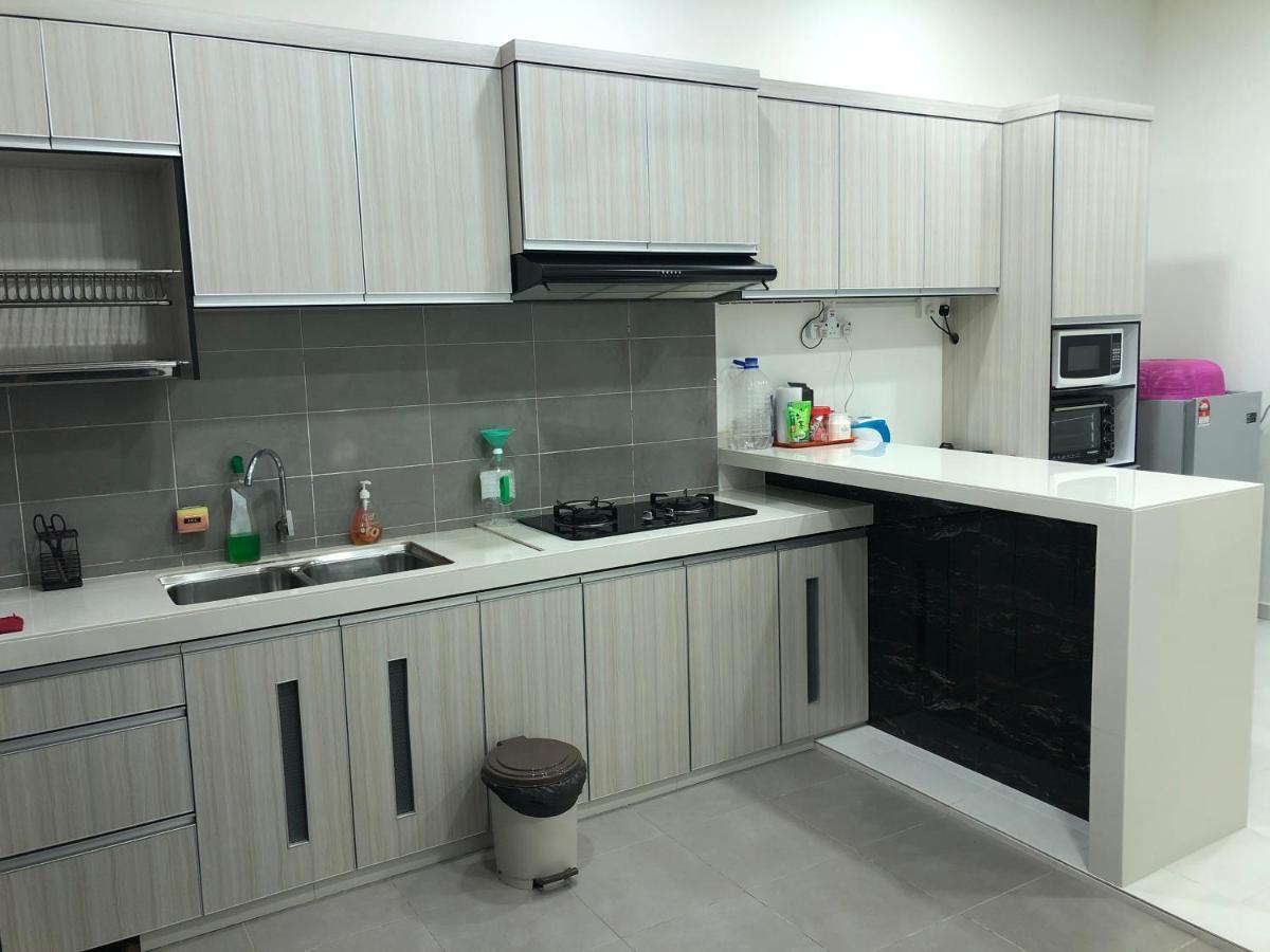 Evergreen 1 Homestay Куантан Экстерьер фото